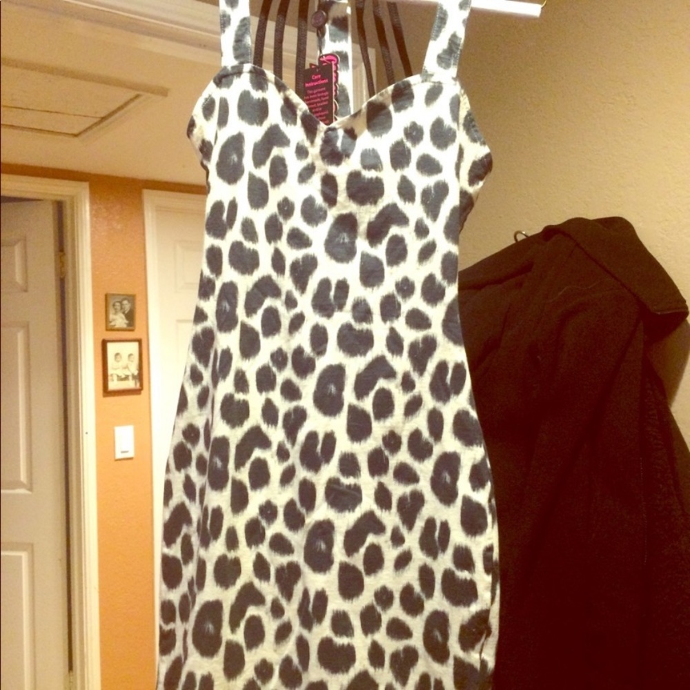 Summer Leopard Dress MOTEL